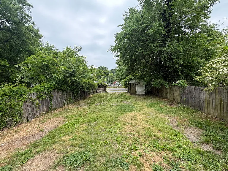 2208 Keswick Ave — Photo 13