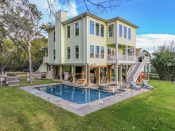 4th image of 3100 Massengale Ln