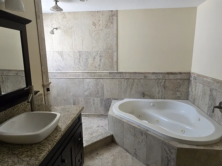 6400 Shane Ln — Photo 15