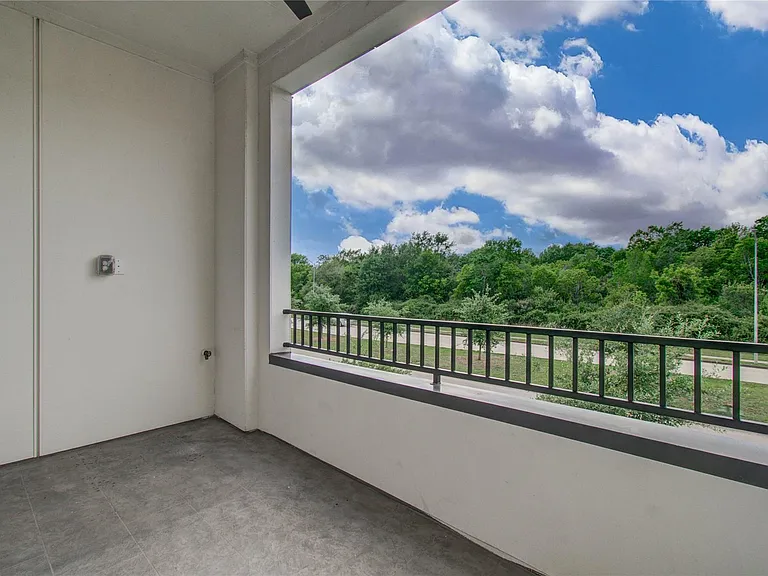 2818 Grand Fountains Dr #B — Photo 17