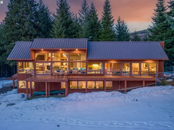 8820 Dog River Rd, Mount Hood Parkdale, OR 97041