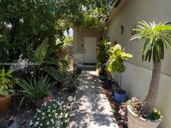835 NW 1st Ave, Fort Lauderdale, FL 33311