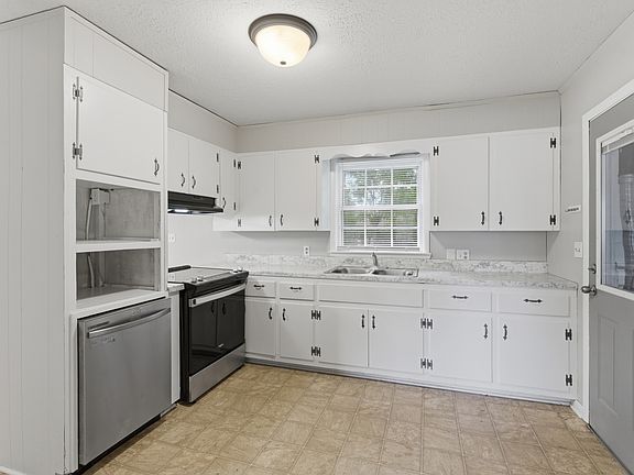 5th image of 8413 Old Madison Pike