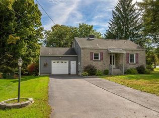 33 Curran Rd, Whitesboro, NY 13492
