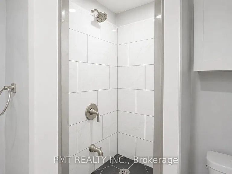 109 Nassau St — Photo 16