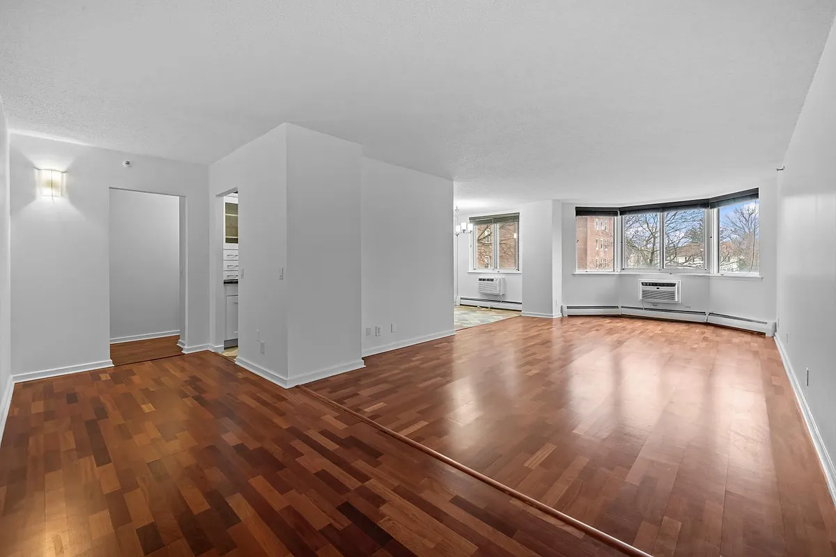 Building Photo - 14 Nosband Ave #4J