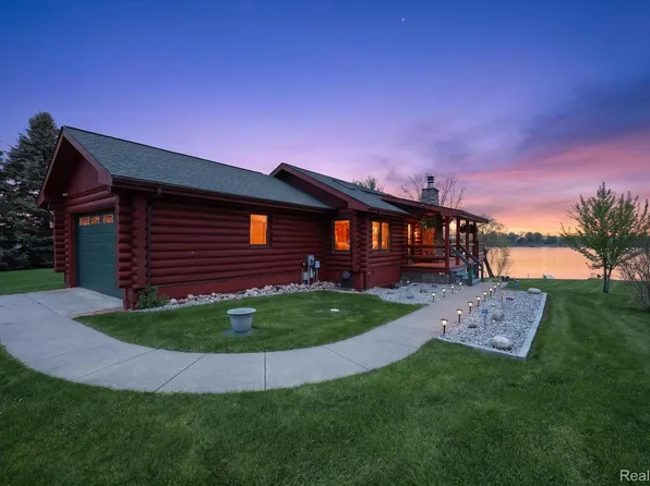 7767 Wexford Ct, Onsted, MI 49265