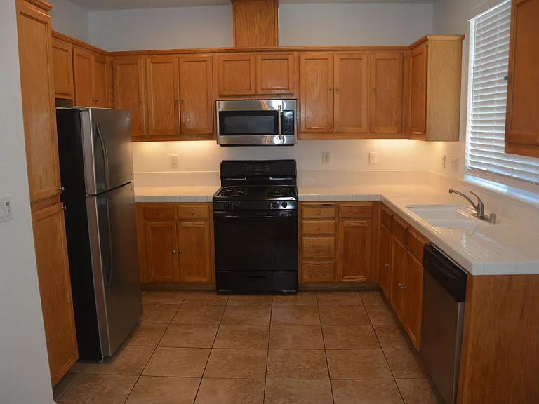 1019 Cape May Dr — Photo 9