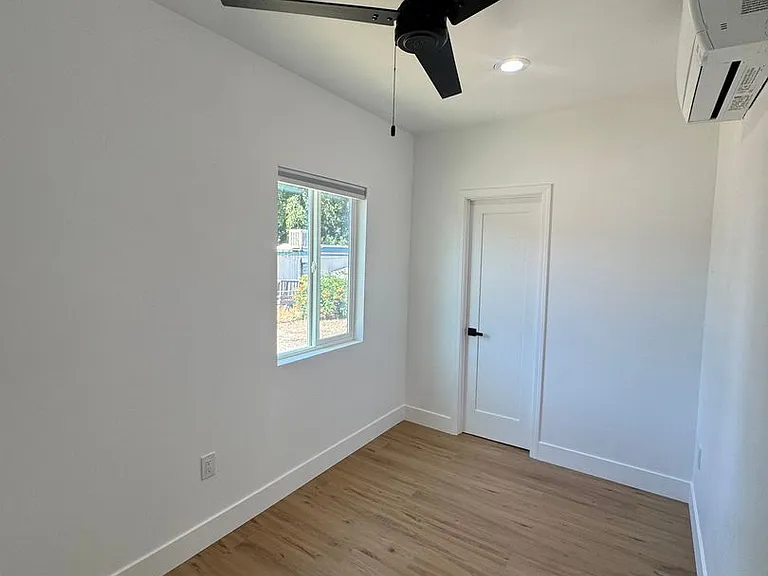 240 White Rd — Photo 24