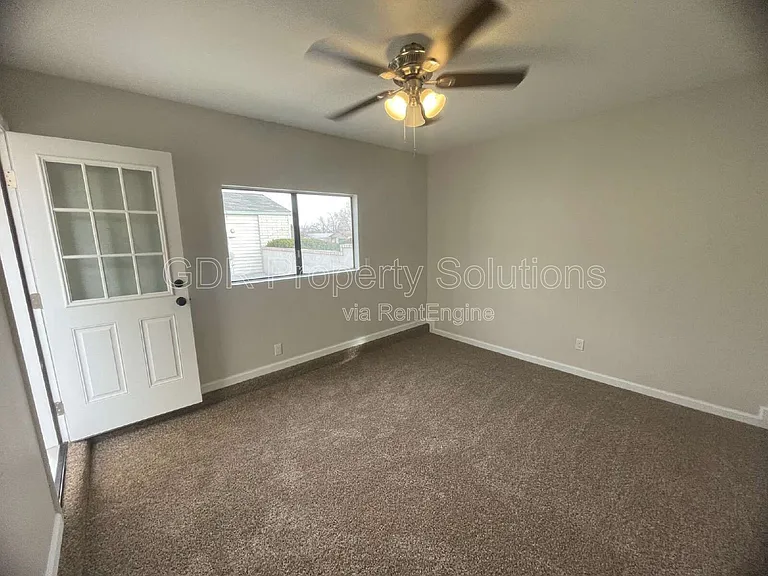 4733 Platinum Dr NE — Photo 50