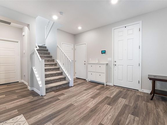 4th image of 4008 W Le Baron Ave