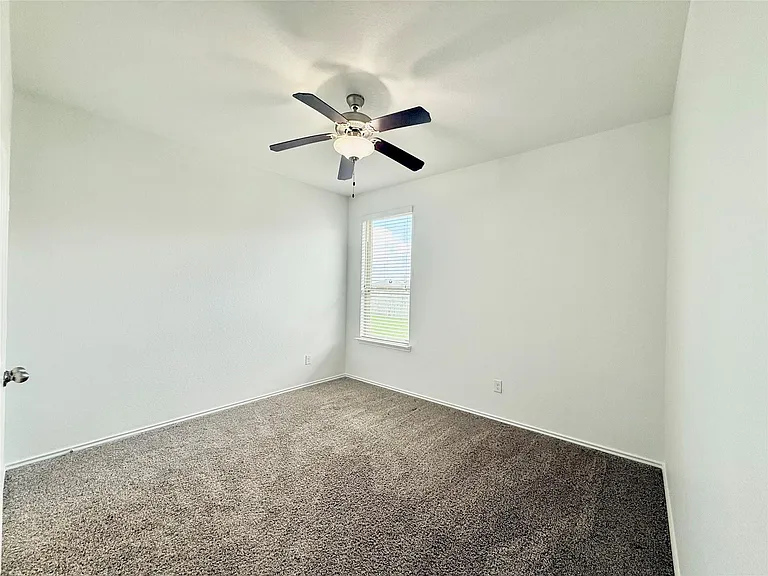 23603 Legano Dr — Photo 23