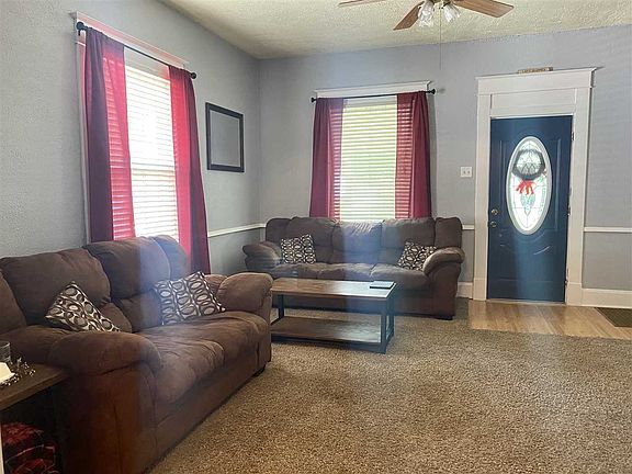 4th image of 1817 College Ave