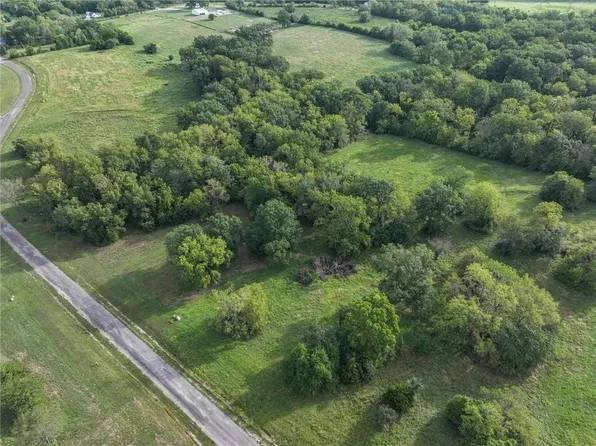 LOT 4 Travis Ln, Harrisonville, MO 64701