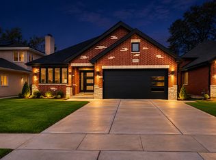 8416 Mansfield Ave, Burbank, IL 60459