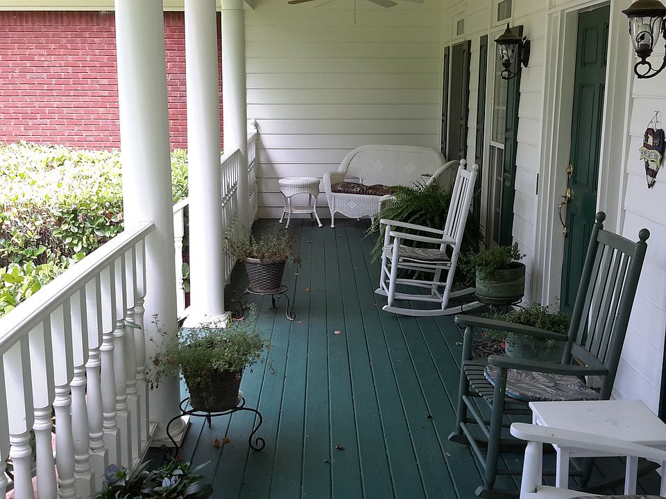 1st image of 980 Hillside Mill Dr