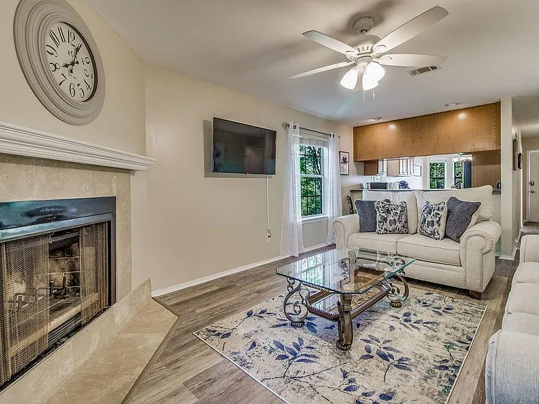 1500 E Johnson Ave #106 — Photo 3