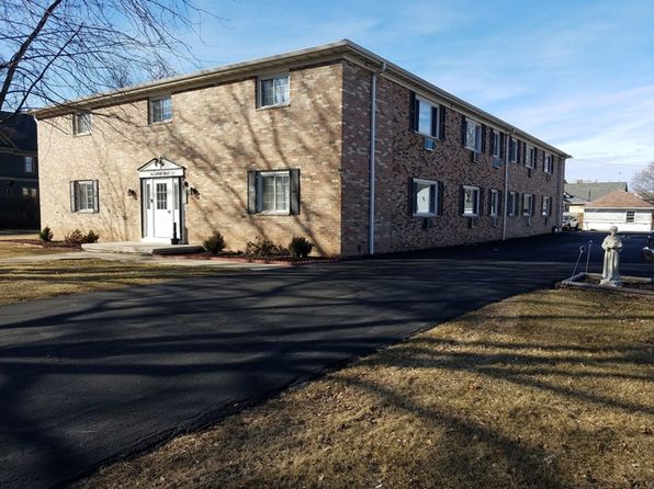 137 E Division St #202