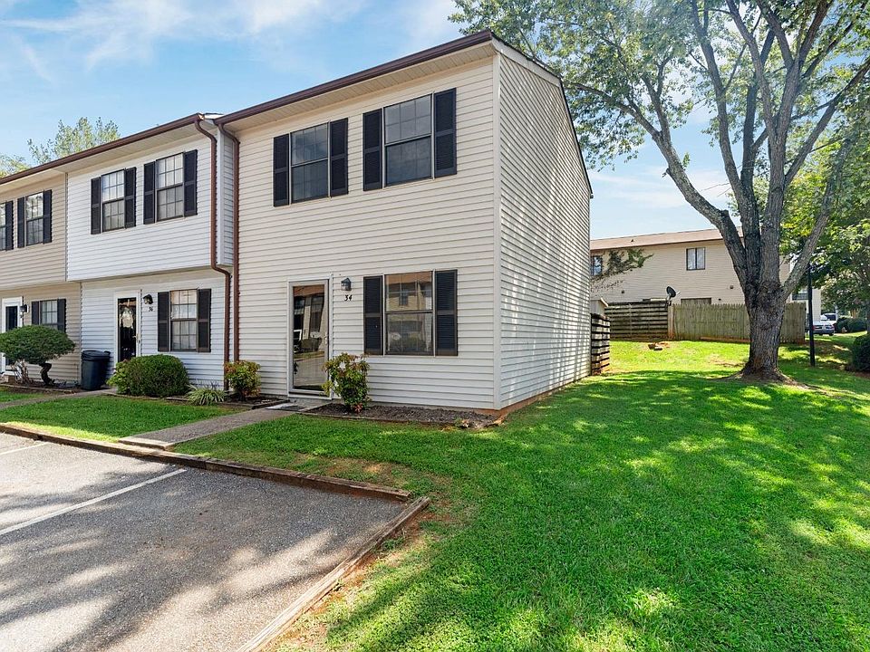 1st image of 34 Countryplace Ln