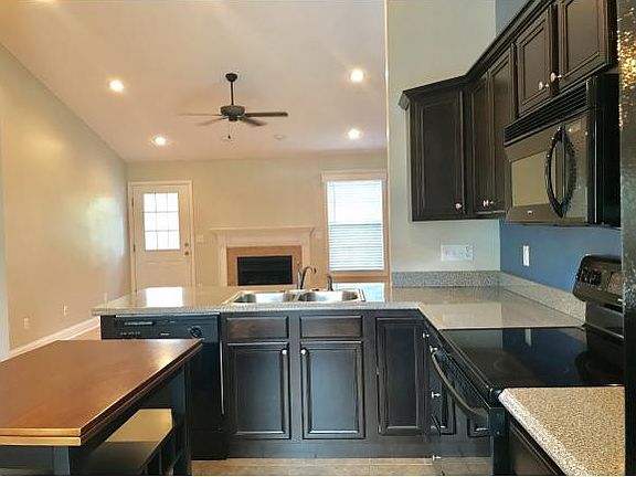 5th image of 1272 Meadow Creek Ln
