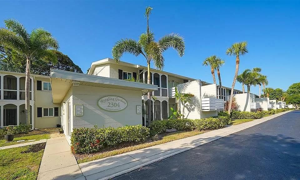 1st image of 2304 Ringling Blvd APT 211