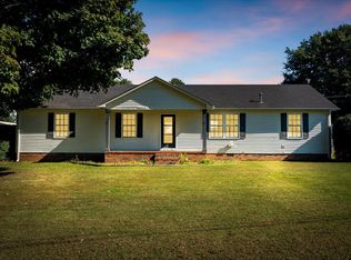 145 Hawkins Dr, Smithville, TN 37166