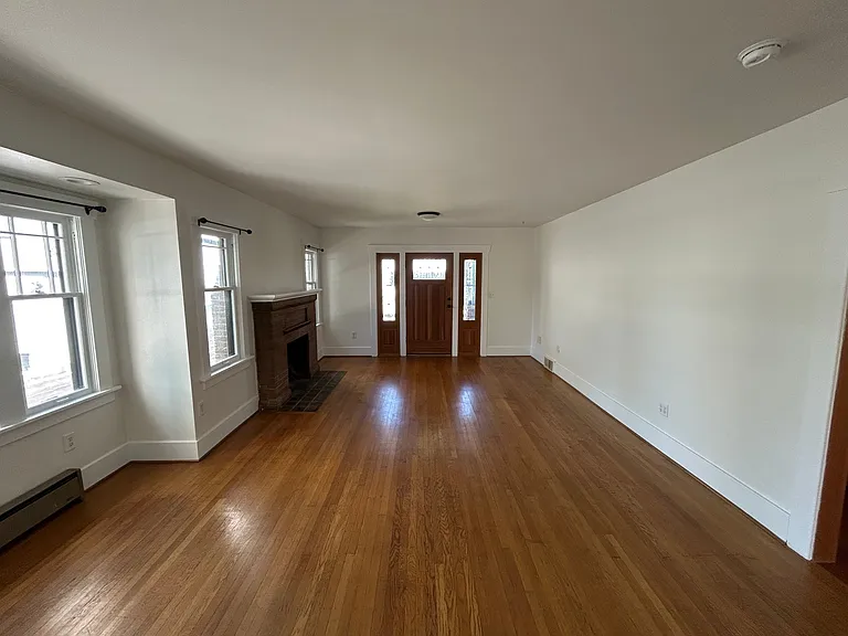 1125 N 82nd St — Photo 5