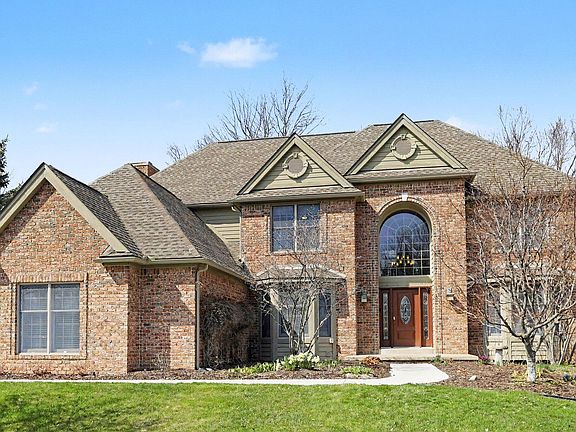 4th image of 2074 Stonebridge Dr N