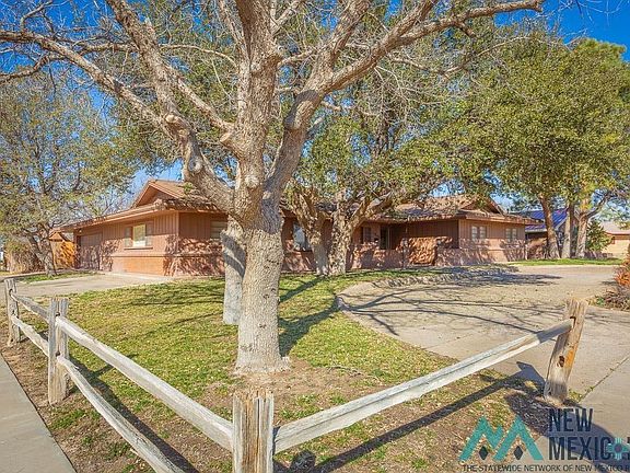 3rd image of 3000 Chiquita Ln
