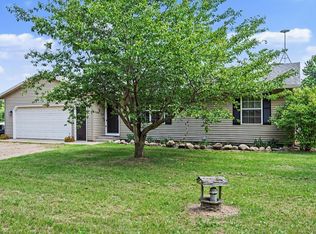 61117 County Road 653, Paw Paw, MI 49079