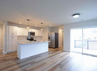 2833 Endive Dr #2, Madison, WI 53711
