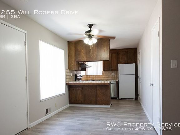 4th image of 4265 Will Rogers Dr