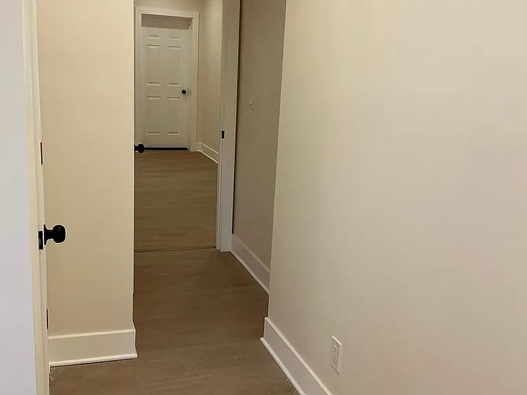 51 Tyler St — Photo 9