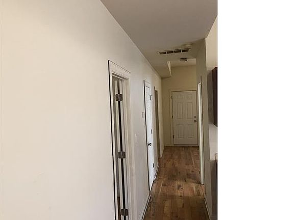 4th image of 1120 S Francisco Ave APT 2R