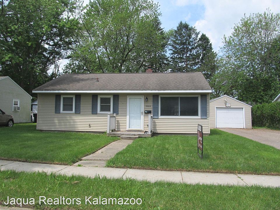 1st image of 3006 Emerald Dr