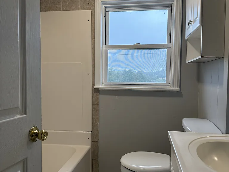 499 Lindsey St #3W — Photo 8