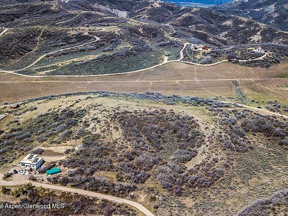 4th image of 415 Rural Mountain Way