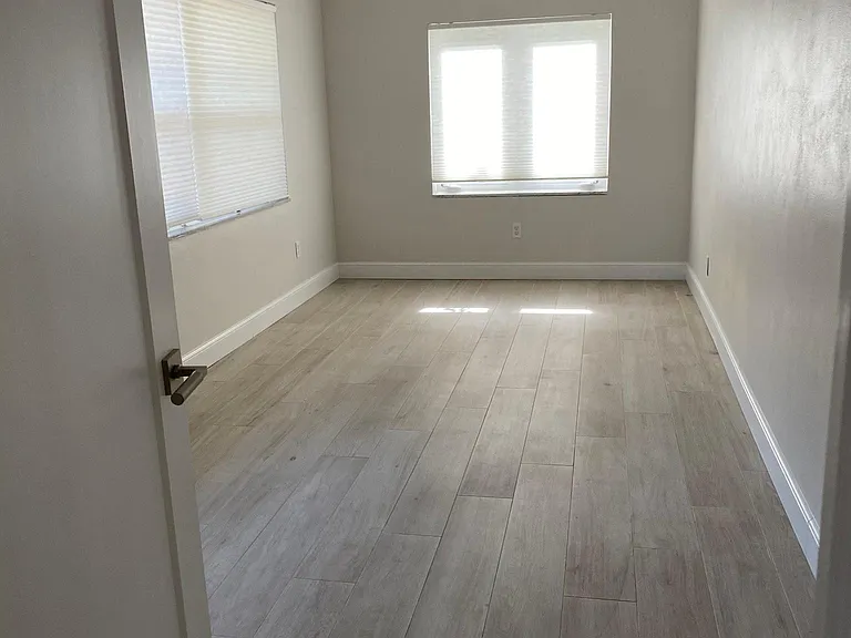3218 Liddy Ave — Photo 23