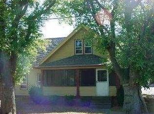 5758 Pickle Rd, Oregon, OH 43616