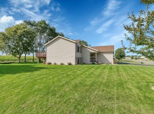 1737 Forest Glen Dr, Saint Cloud, MN 56301