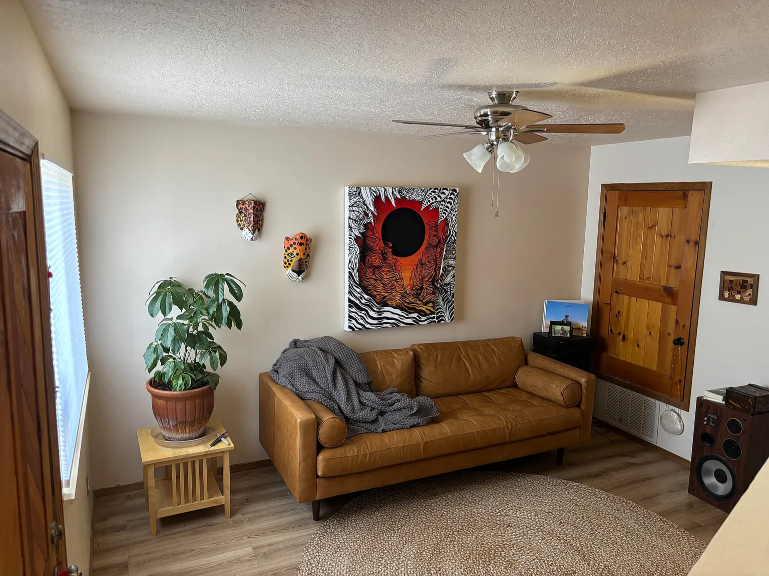 2 bed, 1.5 bath, 925 sqft, $1,800 — Photo 1