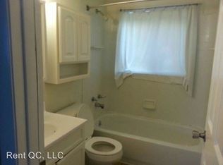 4719 12th Ave, Moline, IL 61265