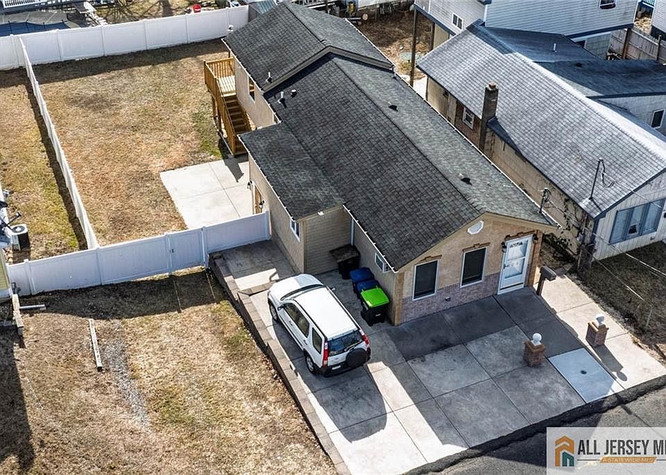1st image of 604 Greenwood Ave