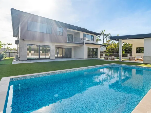 935 Koloa St, Honolulu, HI 96816