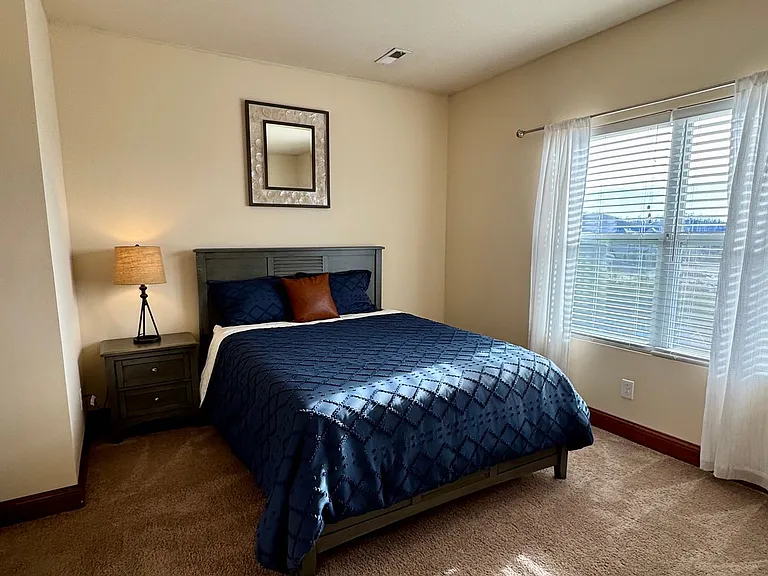 Eagle View Luxury Apartments — Photo 11