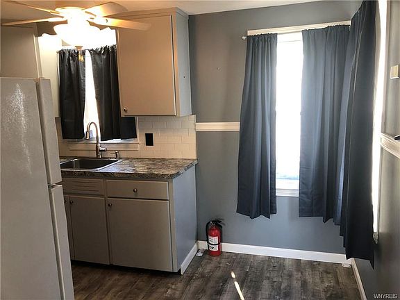 4th image of 600 Taunton Pl