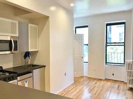 Rented by Best Apartments North Inc | media 40