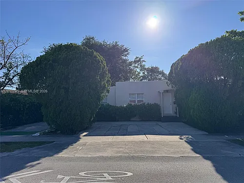 5800 Taylor St #1 Photo 1