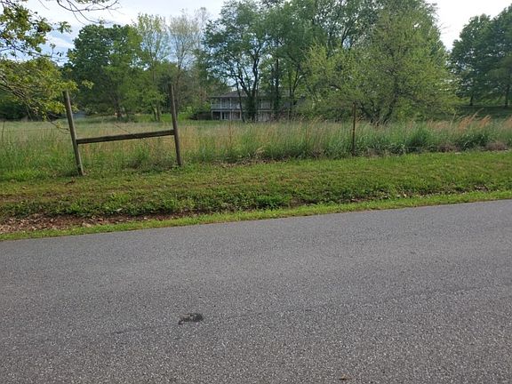 2nd image of 3160 Ozark Acres Dr