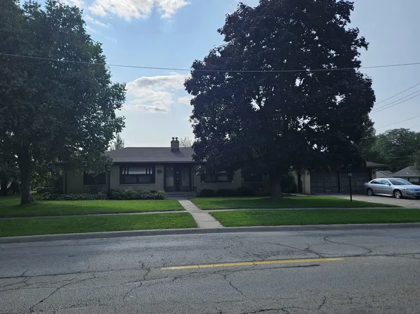 2525 Colorado Ave, Rockford, IL 61108